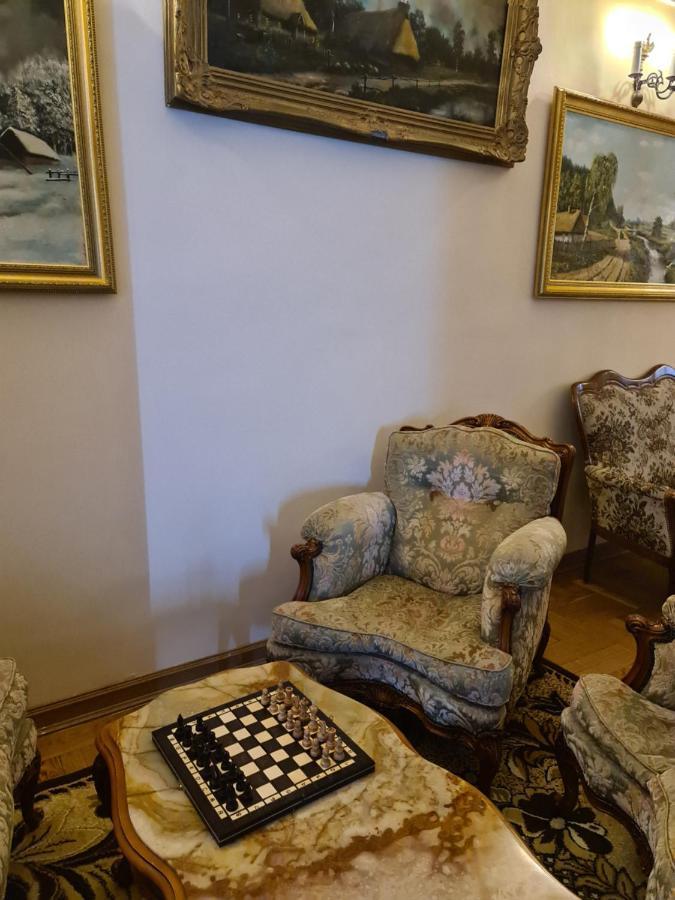 Palac Henrykow Szprotawa Extérieur photo